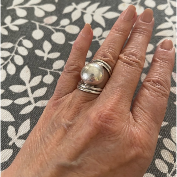 Modernist, Silver Dome ring, Size 5.5 - Picture 1 of 11